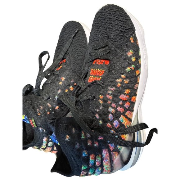 Nike Lebron 17 Multicolor Gradient Knit Basketball Shoes US‎ 5.5Y - Picture 12 of 16